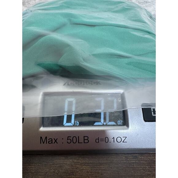 VIOLET + CLAIRE Pleated V-Neck Sleeveless Top Womens S Kelly Green Minimalist - Picture 9 of 9